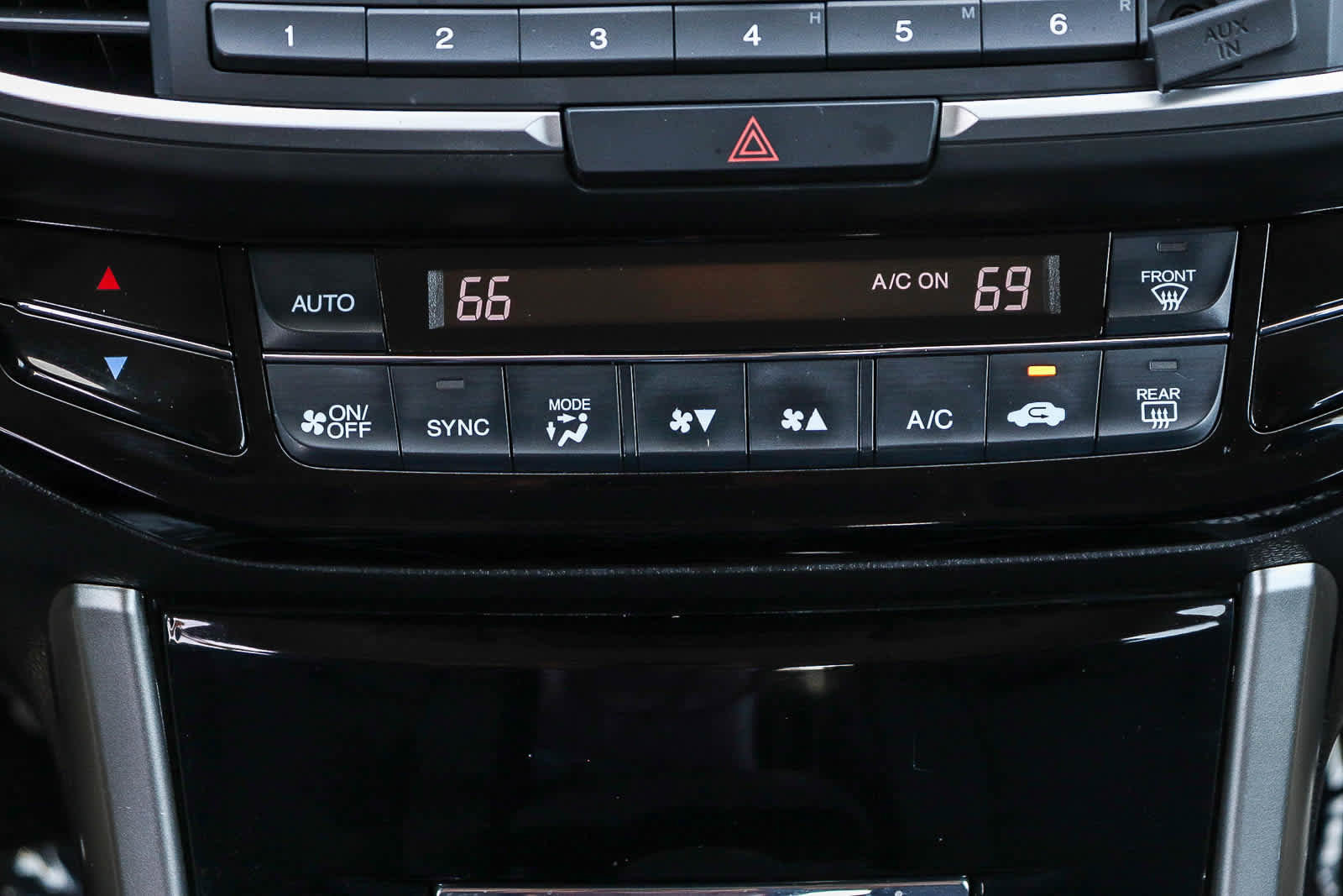 Used 2017 Honda Accord LX image 17