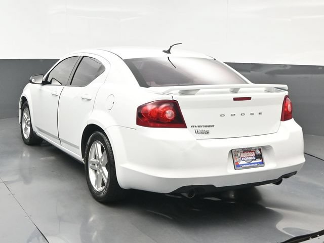 Used 2014 Dodge Avenger SE w/ Sport Appearance Group FWD image 4