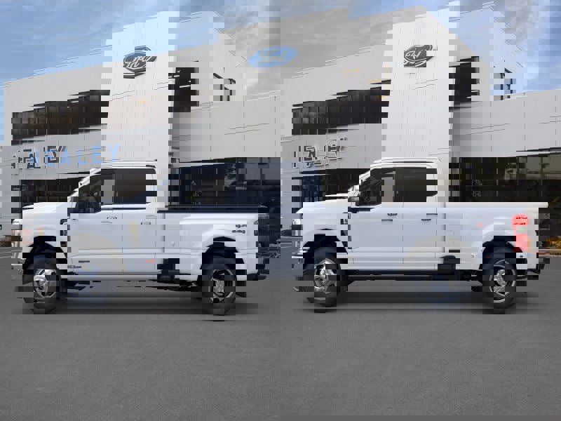 New 2026 Ford F350 Lariat w/ Lariat Ultimate Package image 3