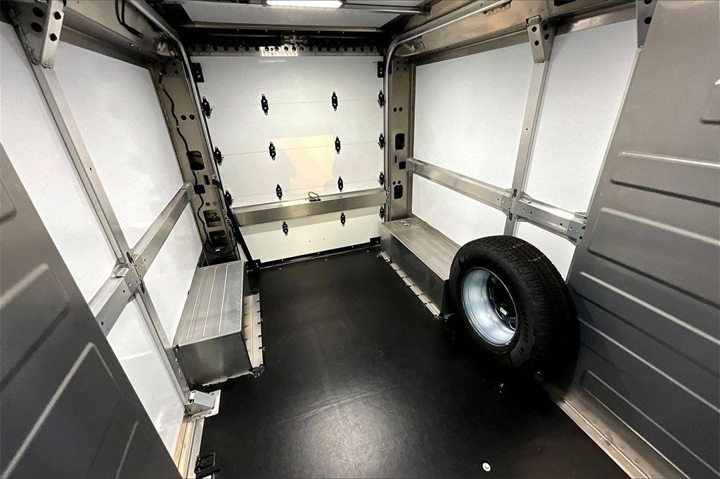 New 2025 Chevrolet Brightdrop 400 image 10