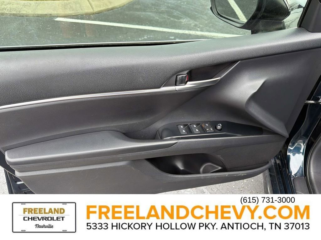 Used 2019 Toyota Camry SE image 20