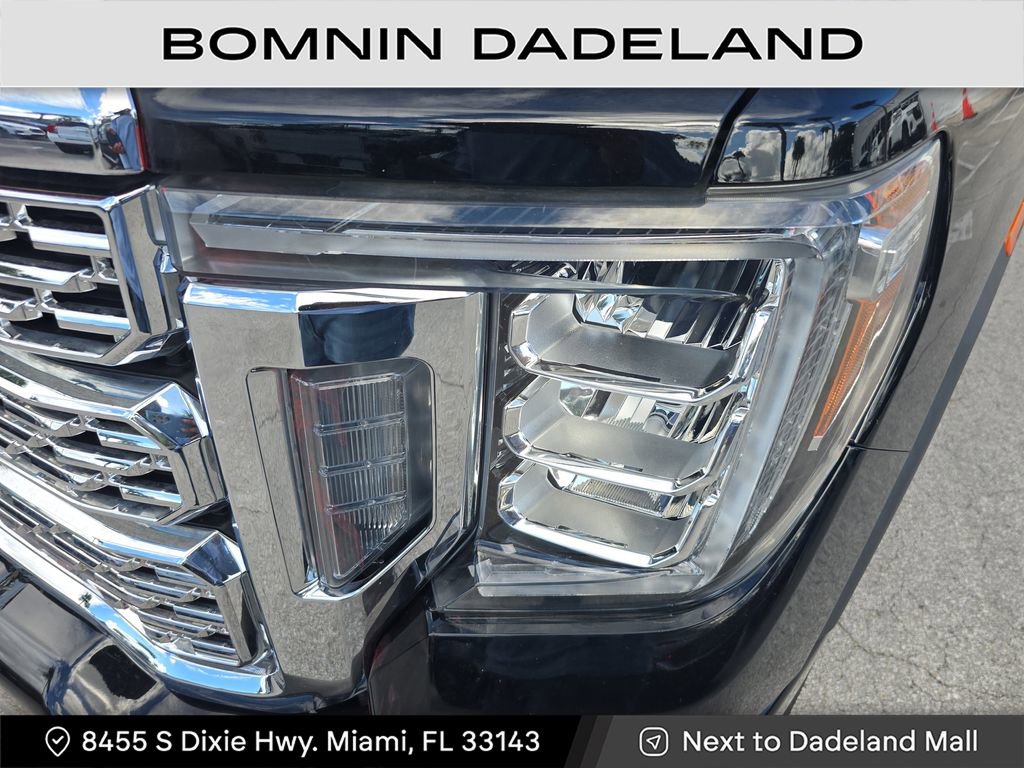 Used 2022 GMC Sierra 3500 Denali w/ Denali Ultimate Package image 7