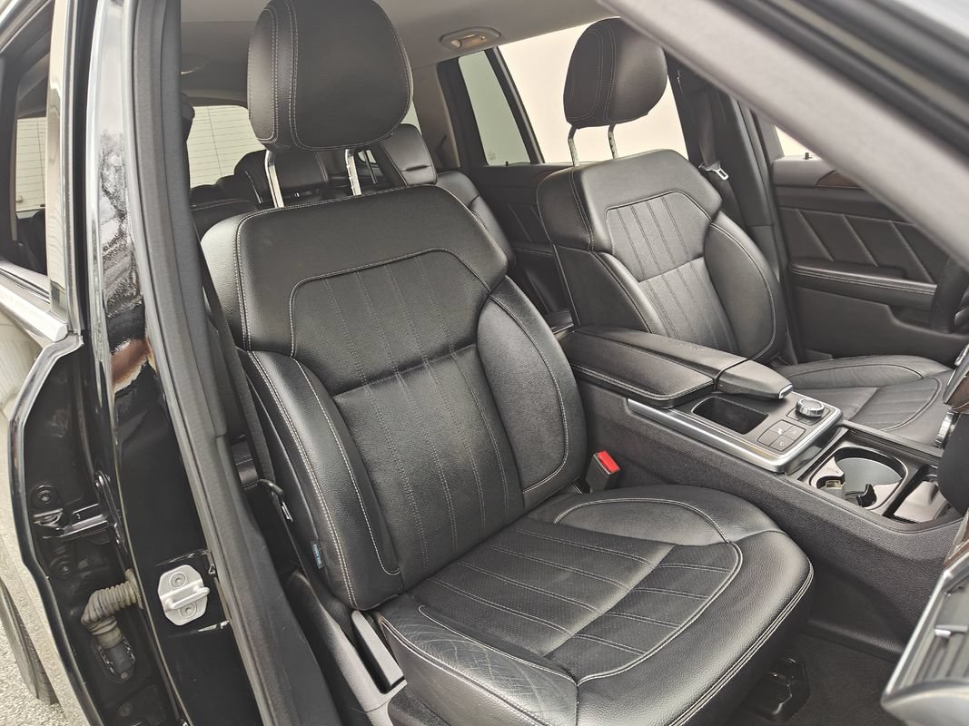Used 2016 Mercedes-Benz GL 450 4MATIC image 12