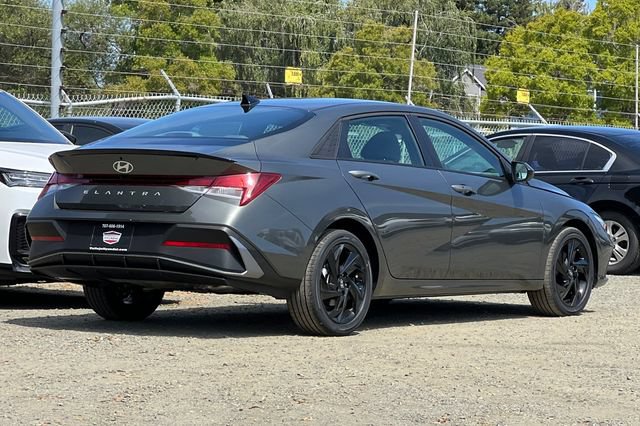 New 2026 Hyundai Elantra Sport FWD image 6