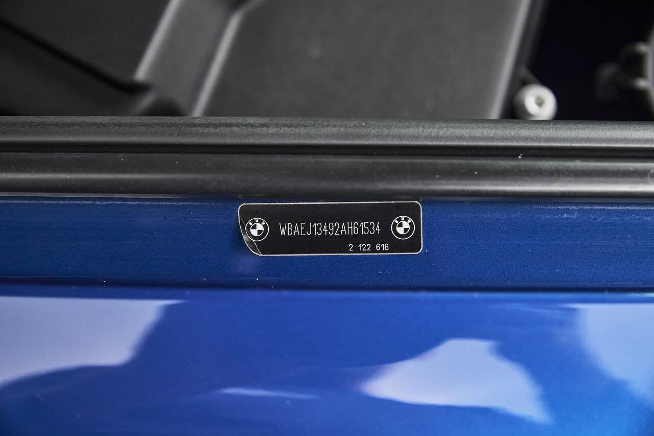 Used 2002 BMW Z8 image 57