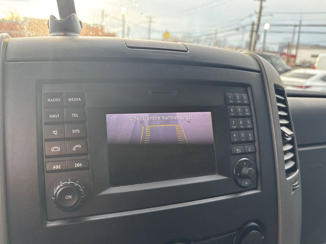 Used 2015 Mercedes-Benz Sprinter 2500 image 33