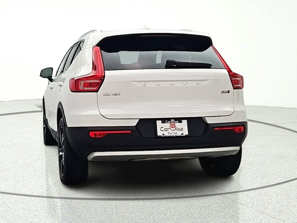 Used 2023 Volvo XC40 B5 Plus AWD/4WD image 6