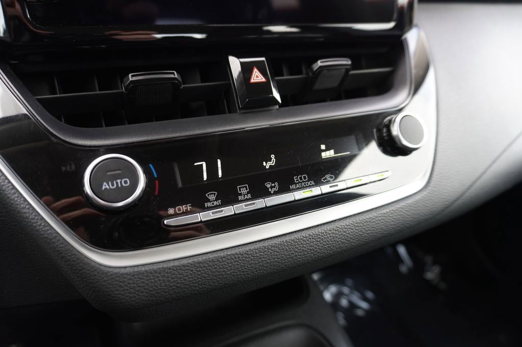 Used 2023 Toyota Corolla LE image 17