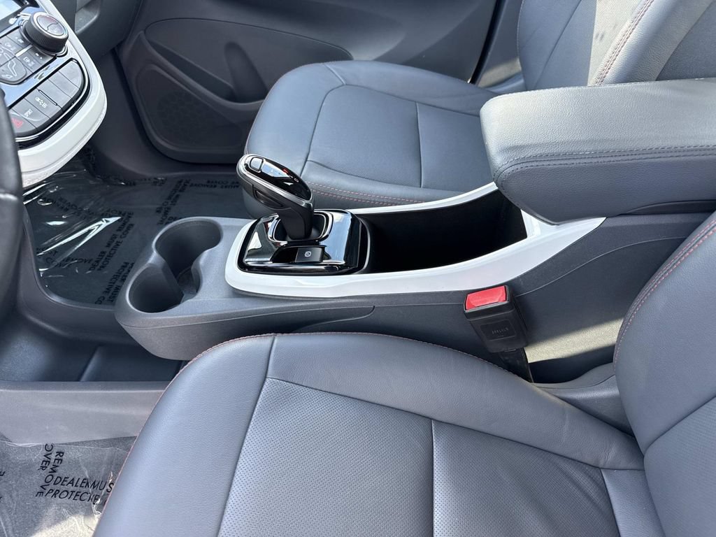 Used 2019 Chevrolet Bolt Premier FWD image 16