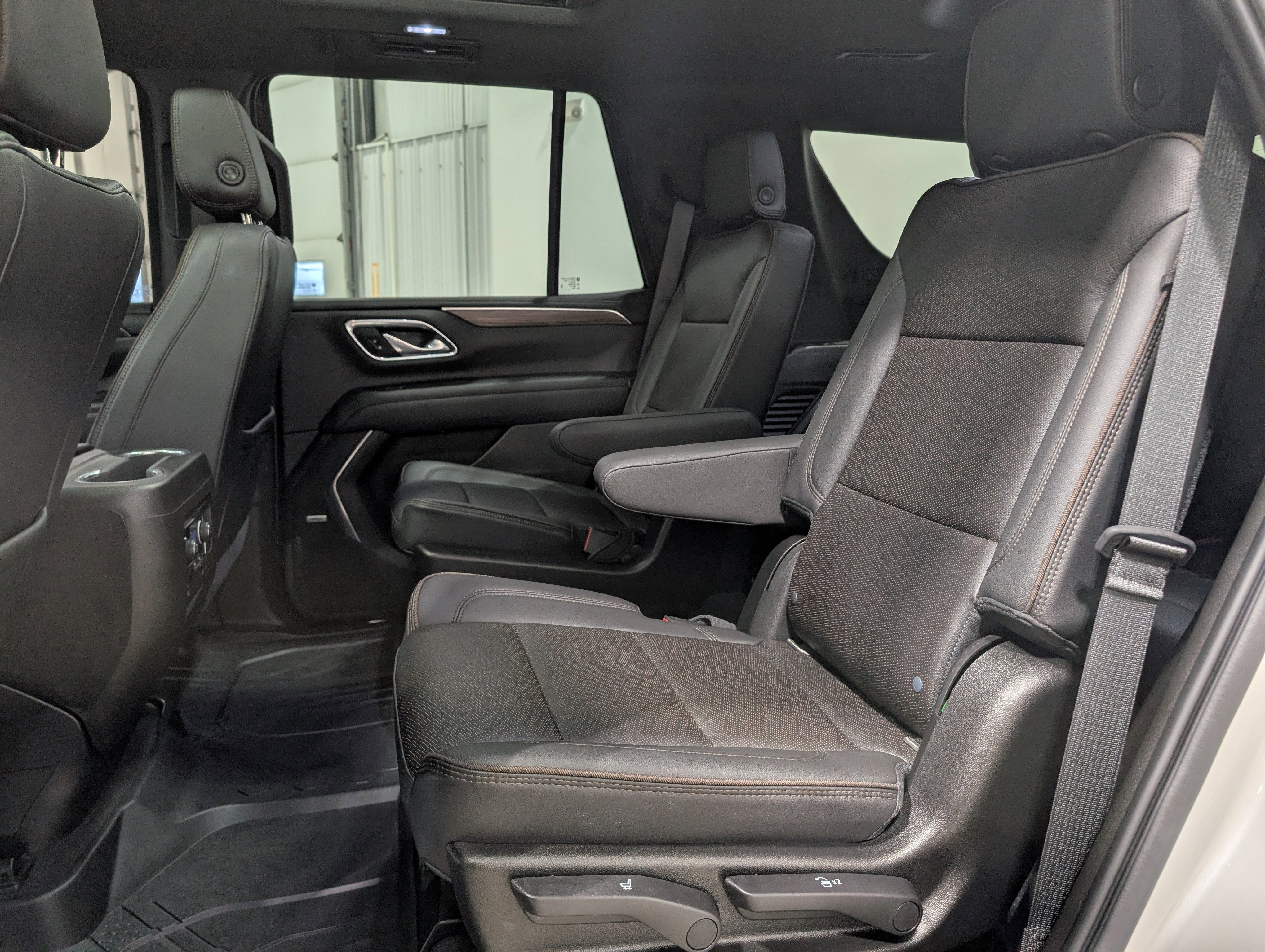 Used 2021 Chevrolet Tahoe High Country AWD/4WD image 18