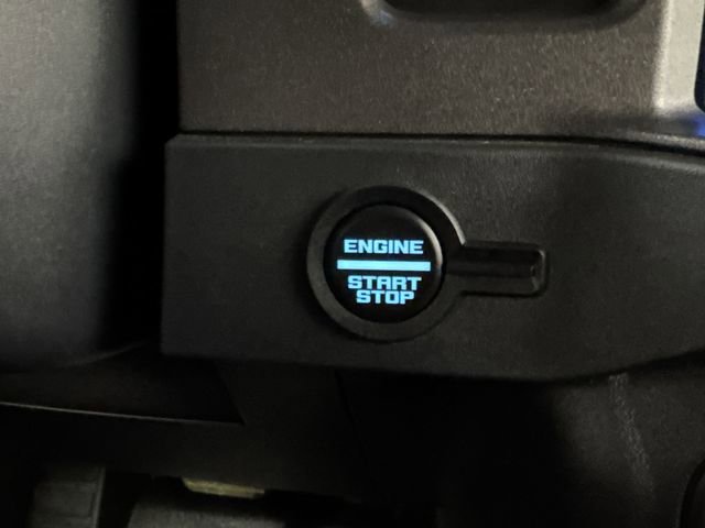 Used 2025 Ford Bronco Badlands AWD/4WD image 16