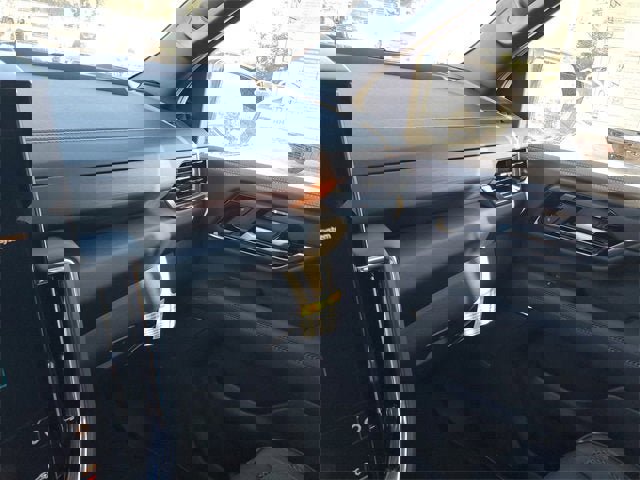 New 2025 GMC Yukon XL Denali w/ Denali Reserve Package image 25