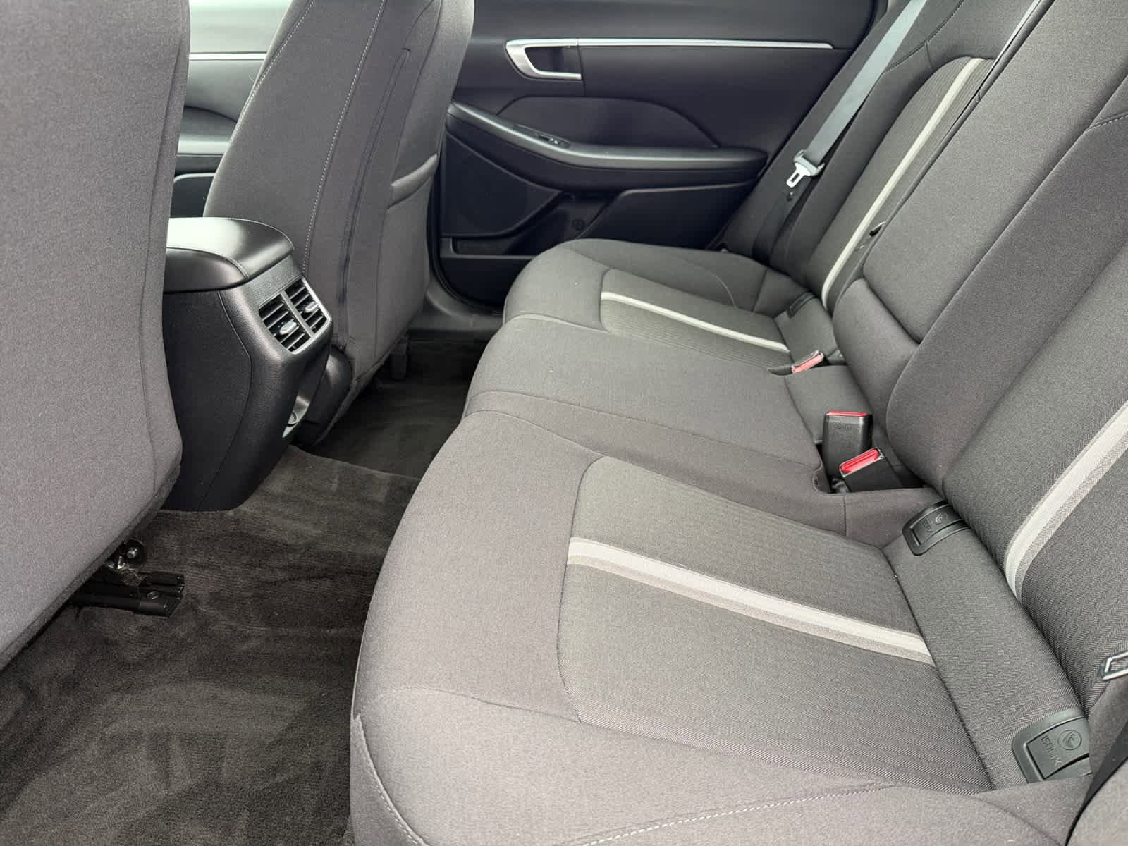 Used 2021 Hyundai Sonata SEL w/ Convenience Package FWD image 18