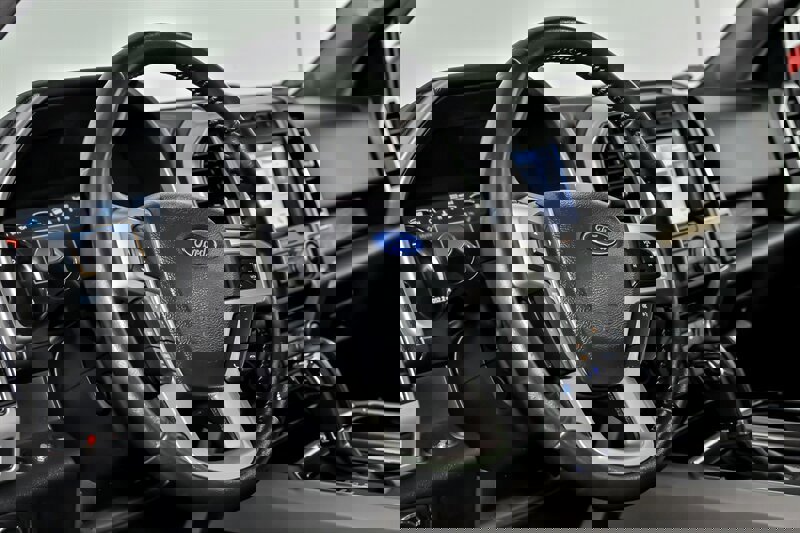 Used 2018 Ford F150 Lariat w/ Equipment Group 502A Luxury image 21