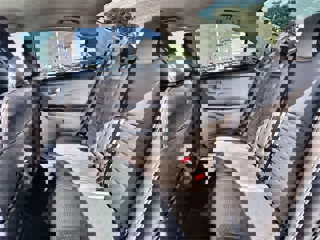 Used 2016 Toyota Camry SE image 20