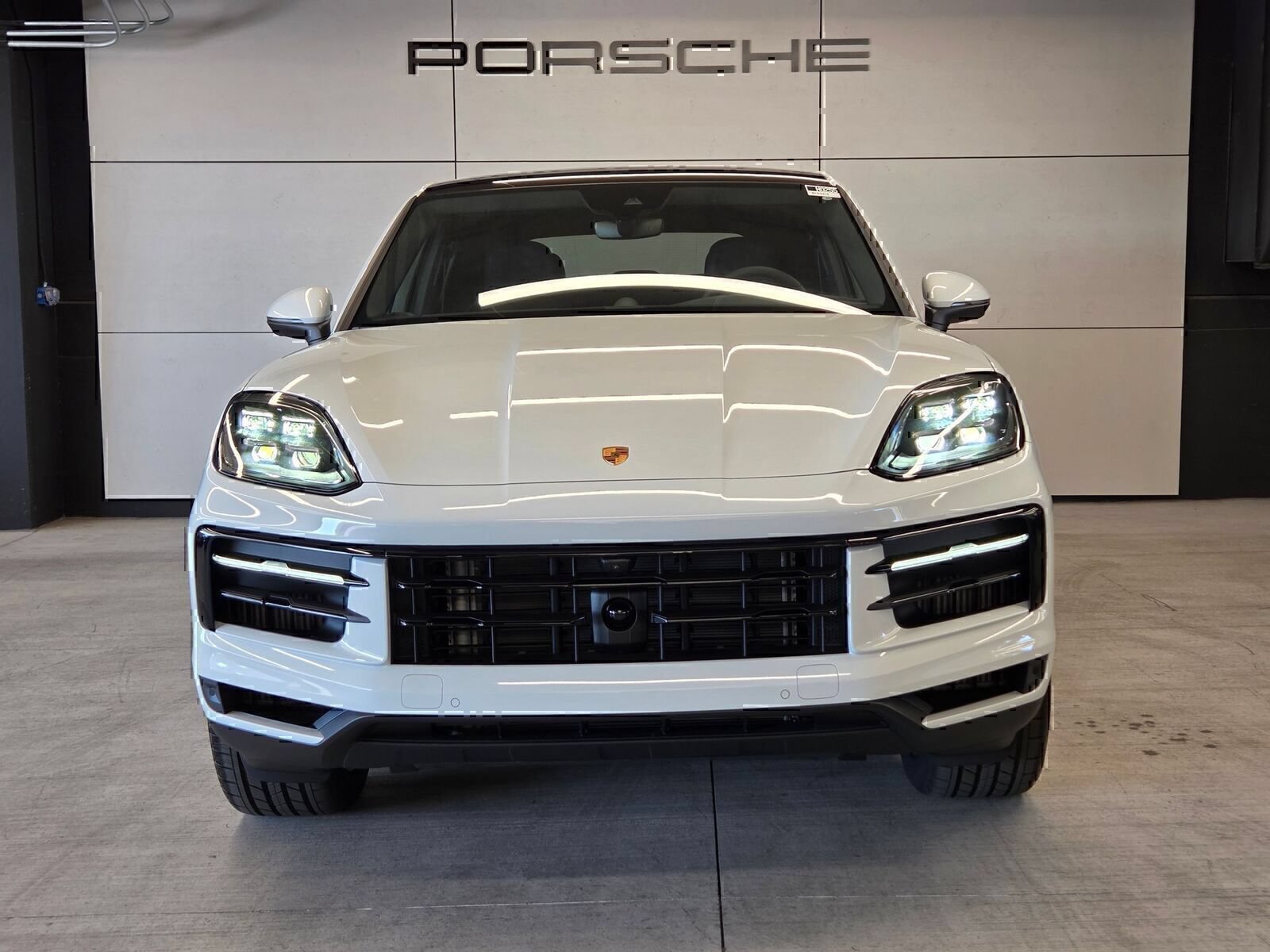 Certified 2026 Porsche Cayenne Coupe AWD/4WD image 26
