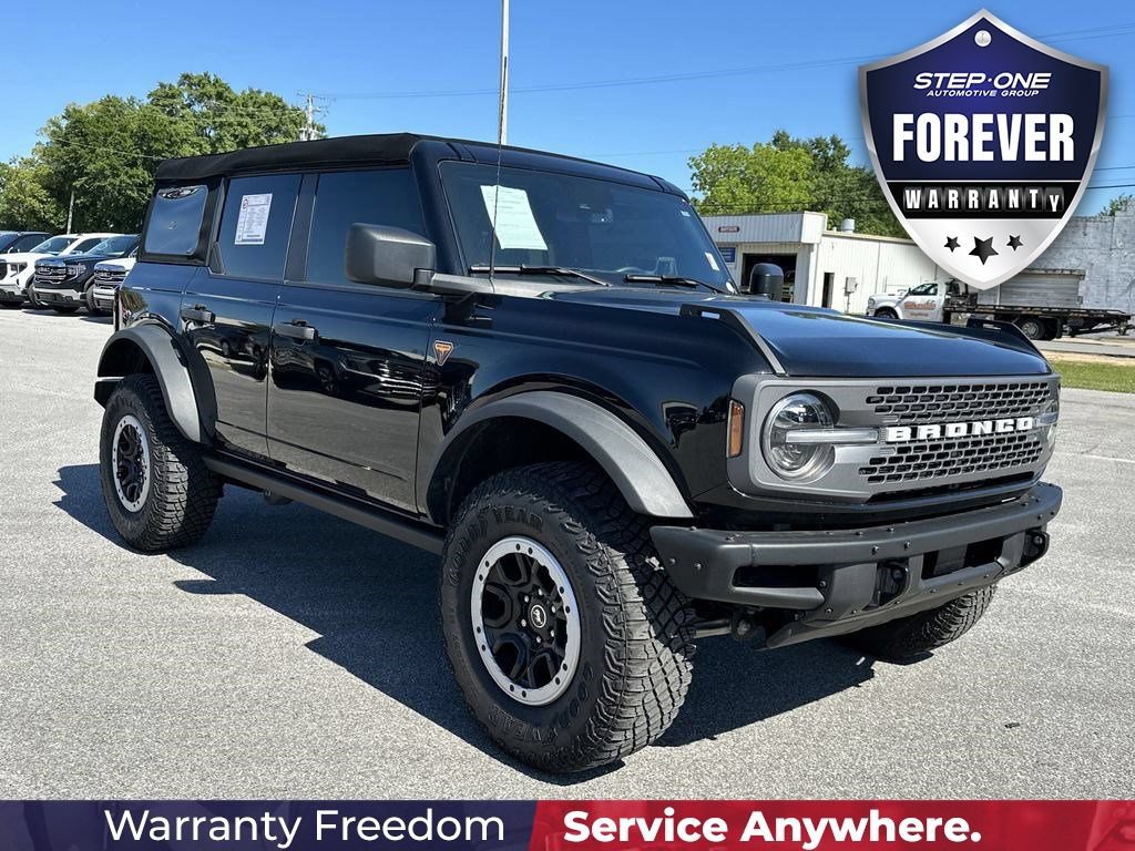 Used 2024 Ford Bronco Badlands w/ Sasquatch Package AWD/4WD image 9