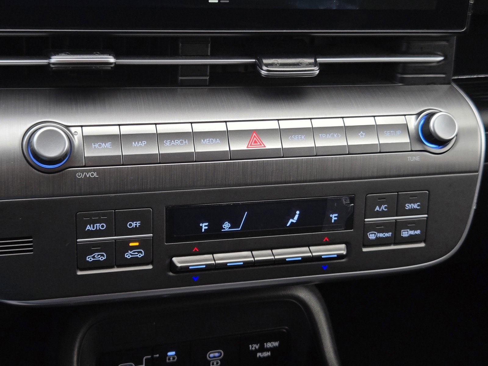 Used 2024 Hyundai Kona SEL image 19