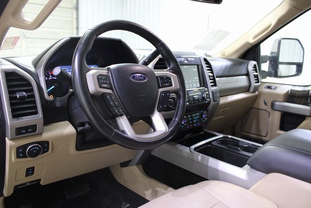 Used 2019 Ford F250 Lariat w/ Chrome Package image 10
