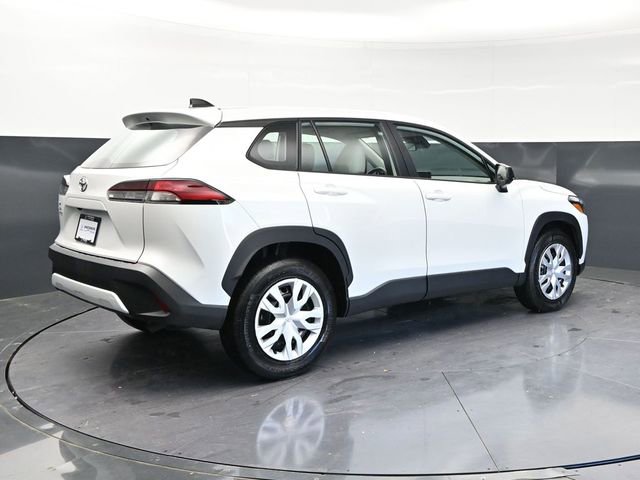 Used 2026 Toyota Corolla Cross L image 5