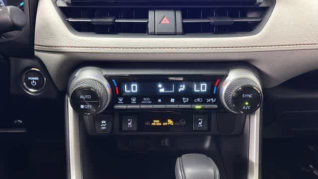 Used 2025 Toyota RAV4 XLE w/ Convenience Package AWD/4WD image 21