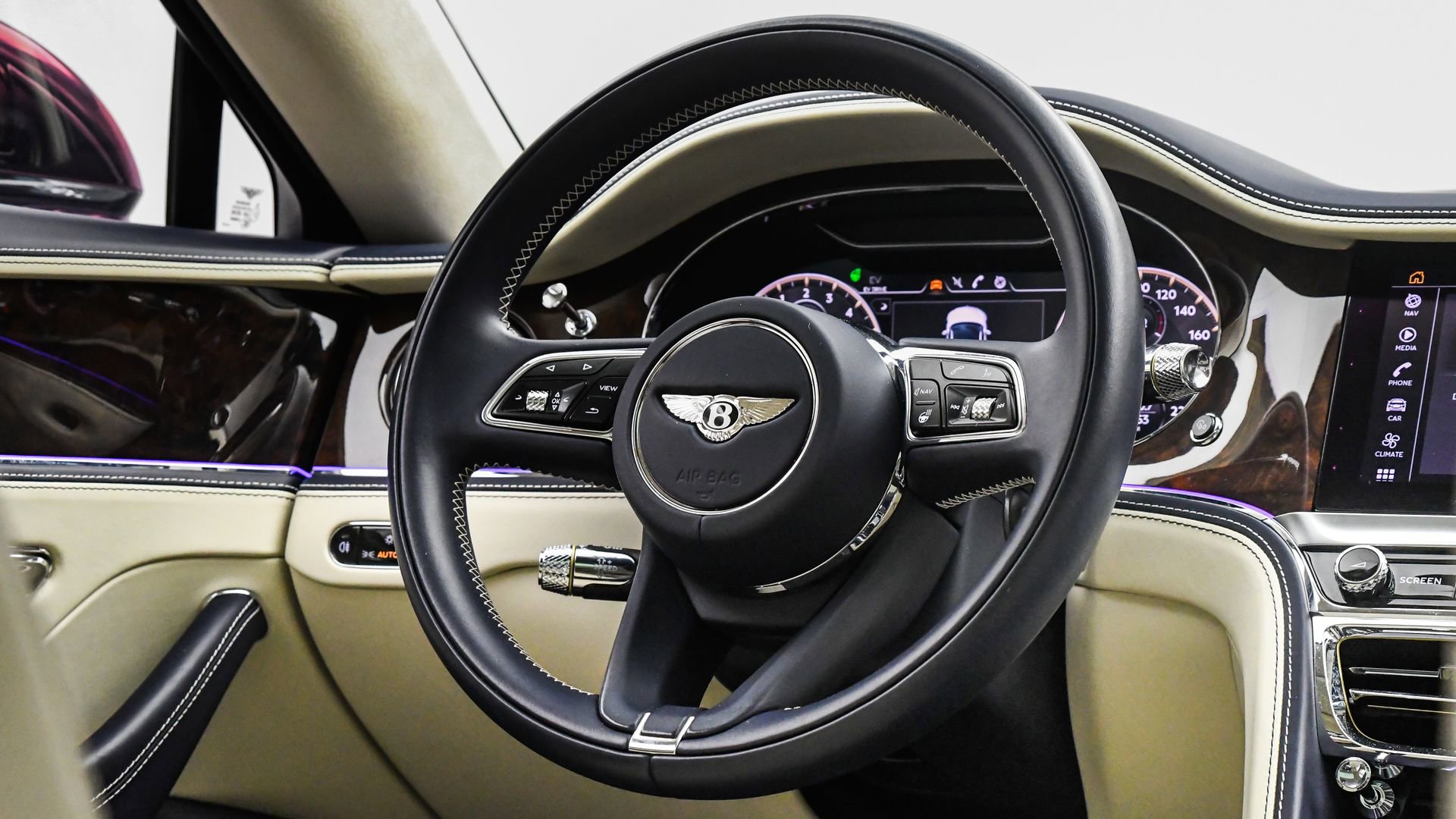 Certified 2024 Bentley Flying Spur Mulliner image 19