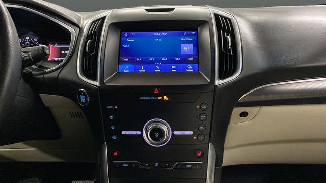 Used 2020 Ford Edge Titanium AWD/4WD image 12