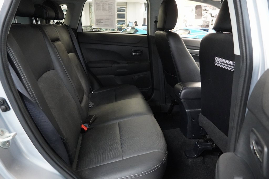 Used 2016 Mitsubishi Outlander Sport SEL image 28