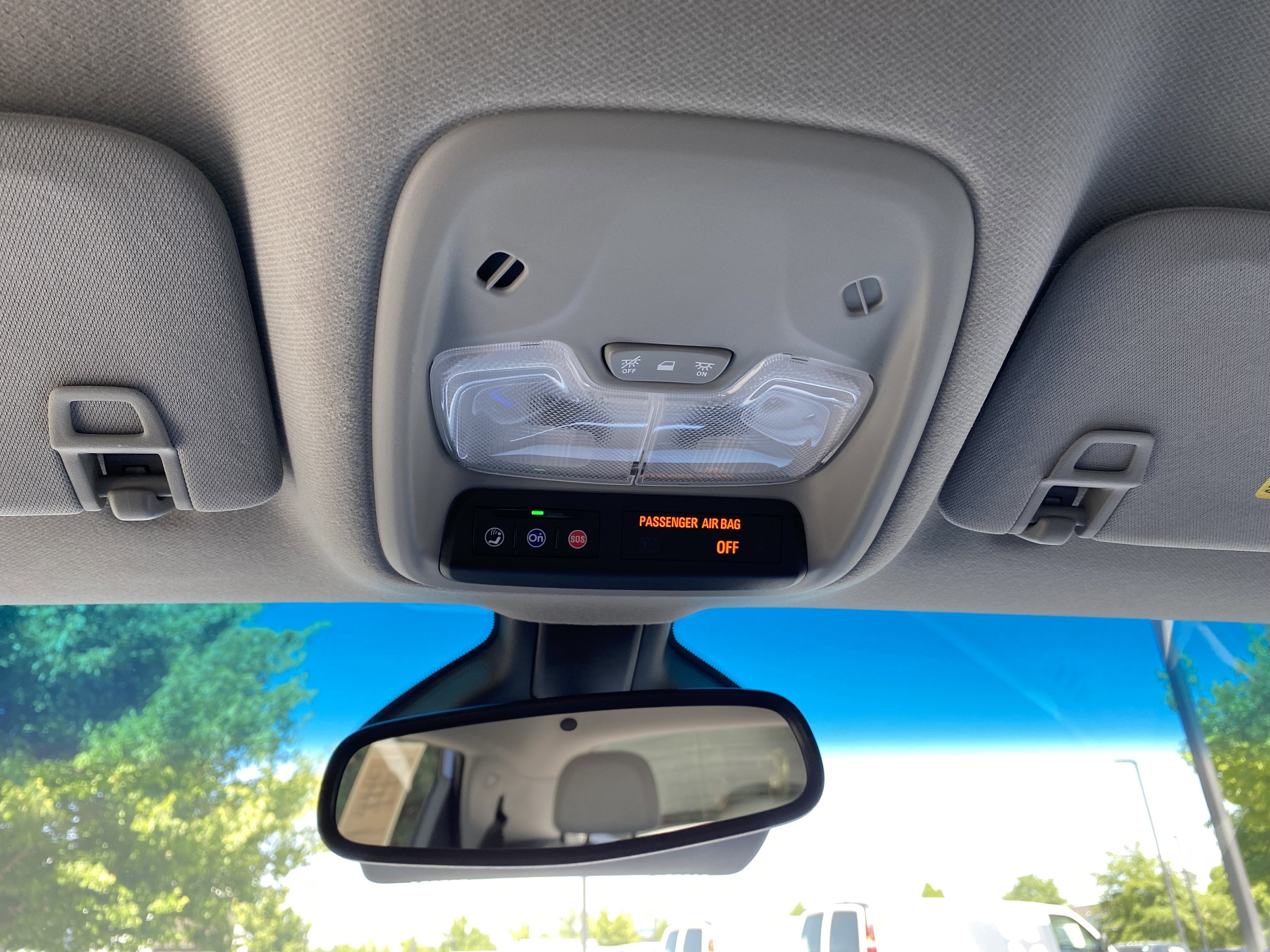 Used 2020 Chevrolet Bolt LT image 31