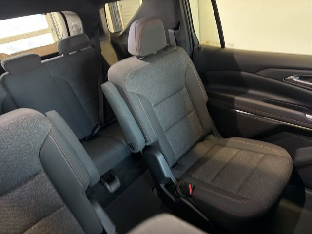 Used 2024 Chevrolet Traverse Z71 image 41