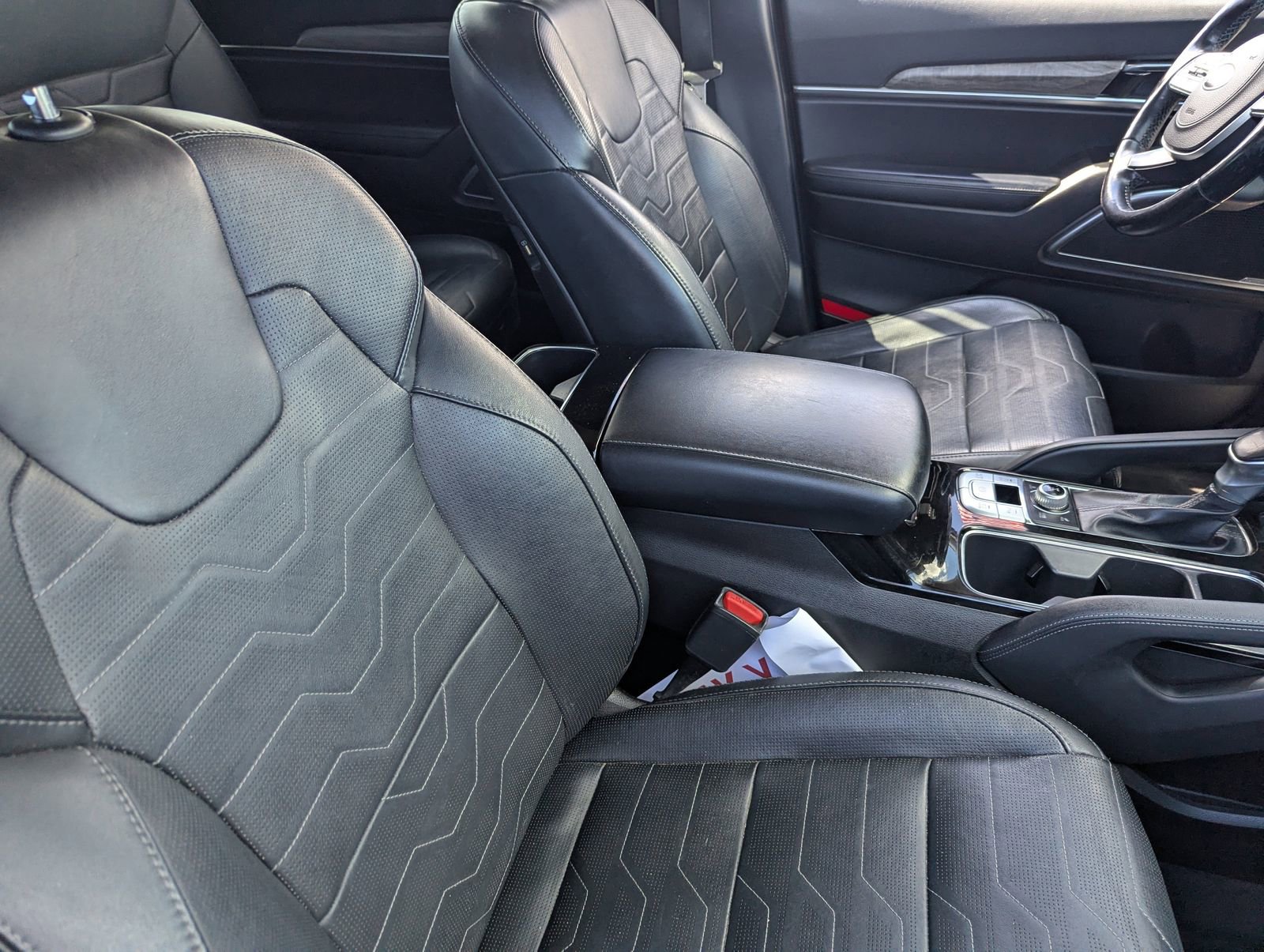 Used 2020 Kia Telluride SX w/ SX Prestige Package image 10