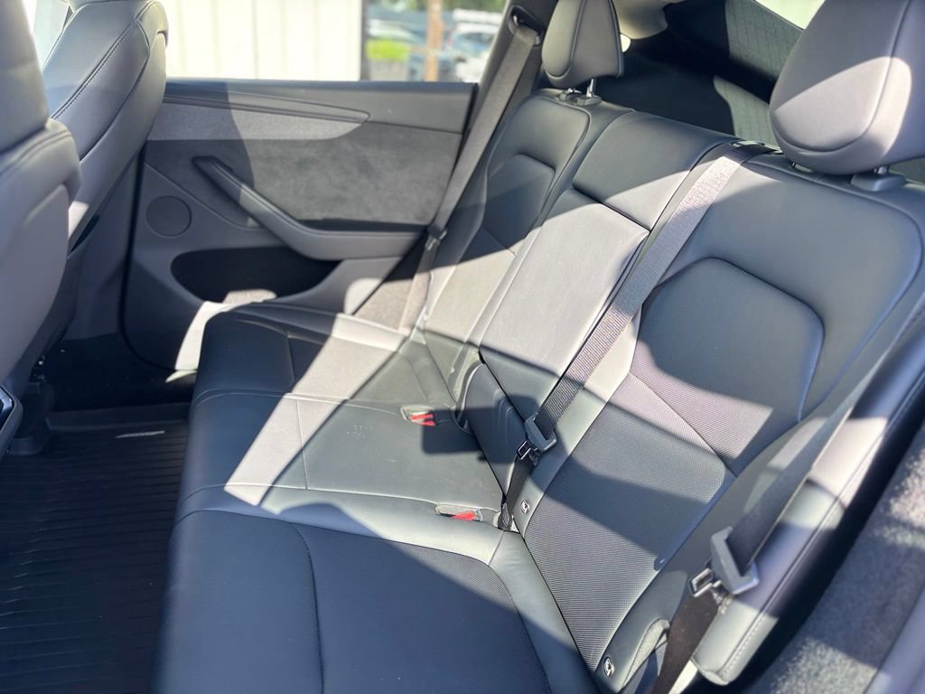 Used 2026 Tesla Model Y 2WD image 24