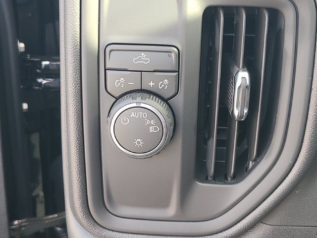 New 2026 Chevrolet Silverado 1500 Custom RWD image 22
