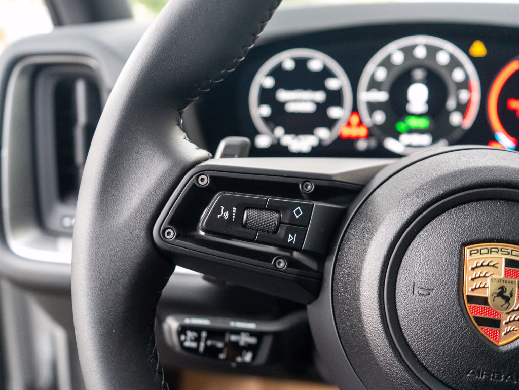 New 2026 Porsche Cayenne E-Hybrid AWD/4WD image 24