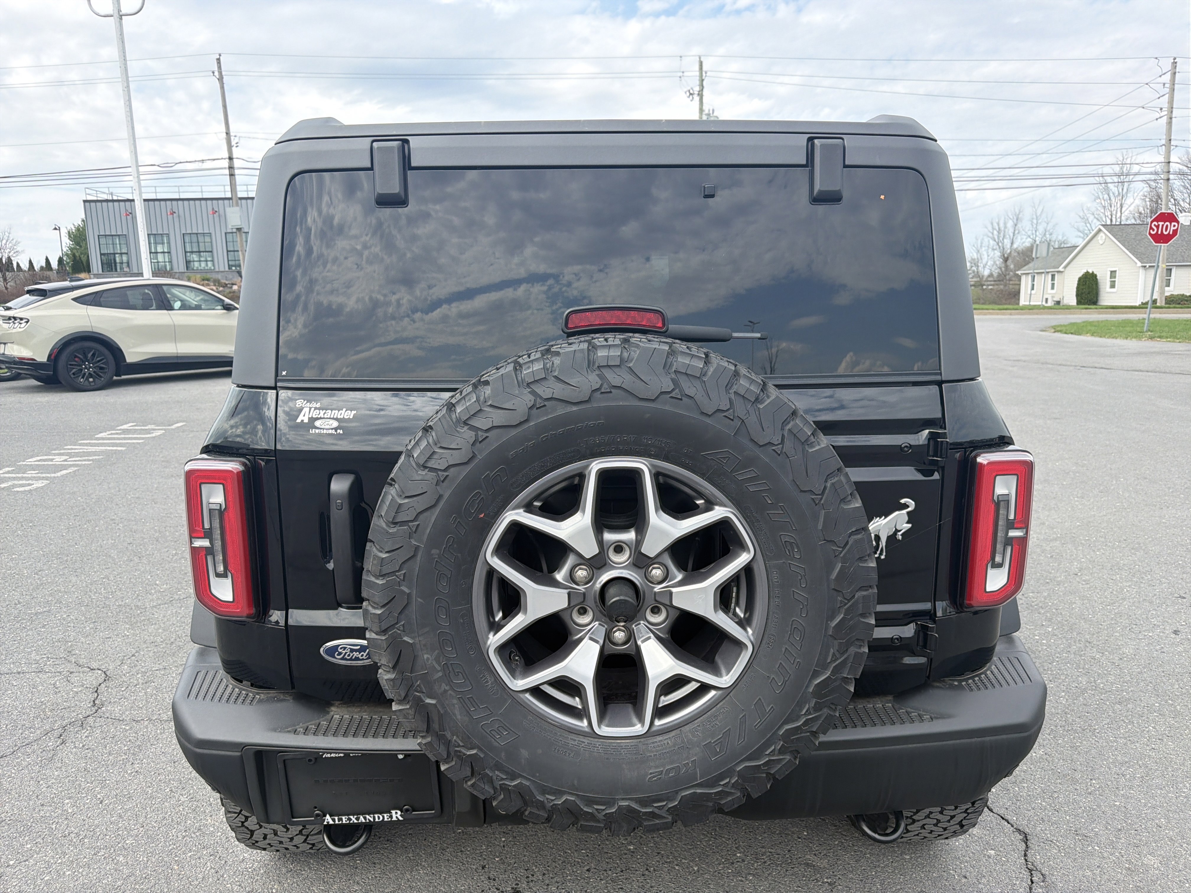 Used 2024 Ford Bronco Badlands video 4