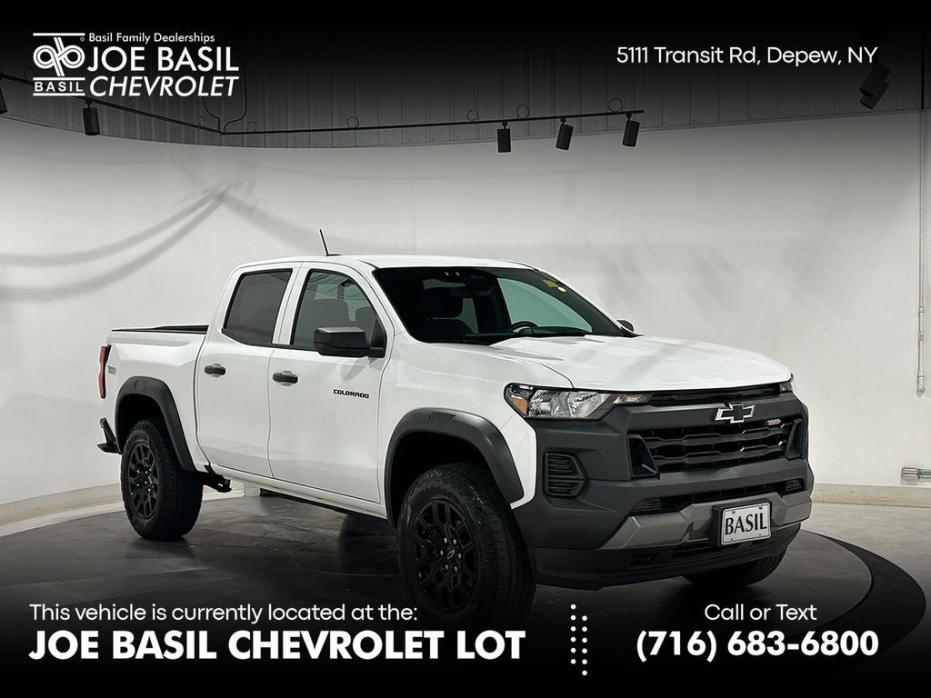 Used 2024 Chevrolet Colorado Trail Boss w/ Advanced Trailering Package
