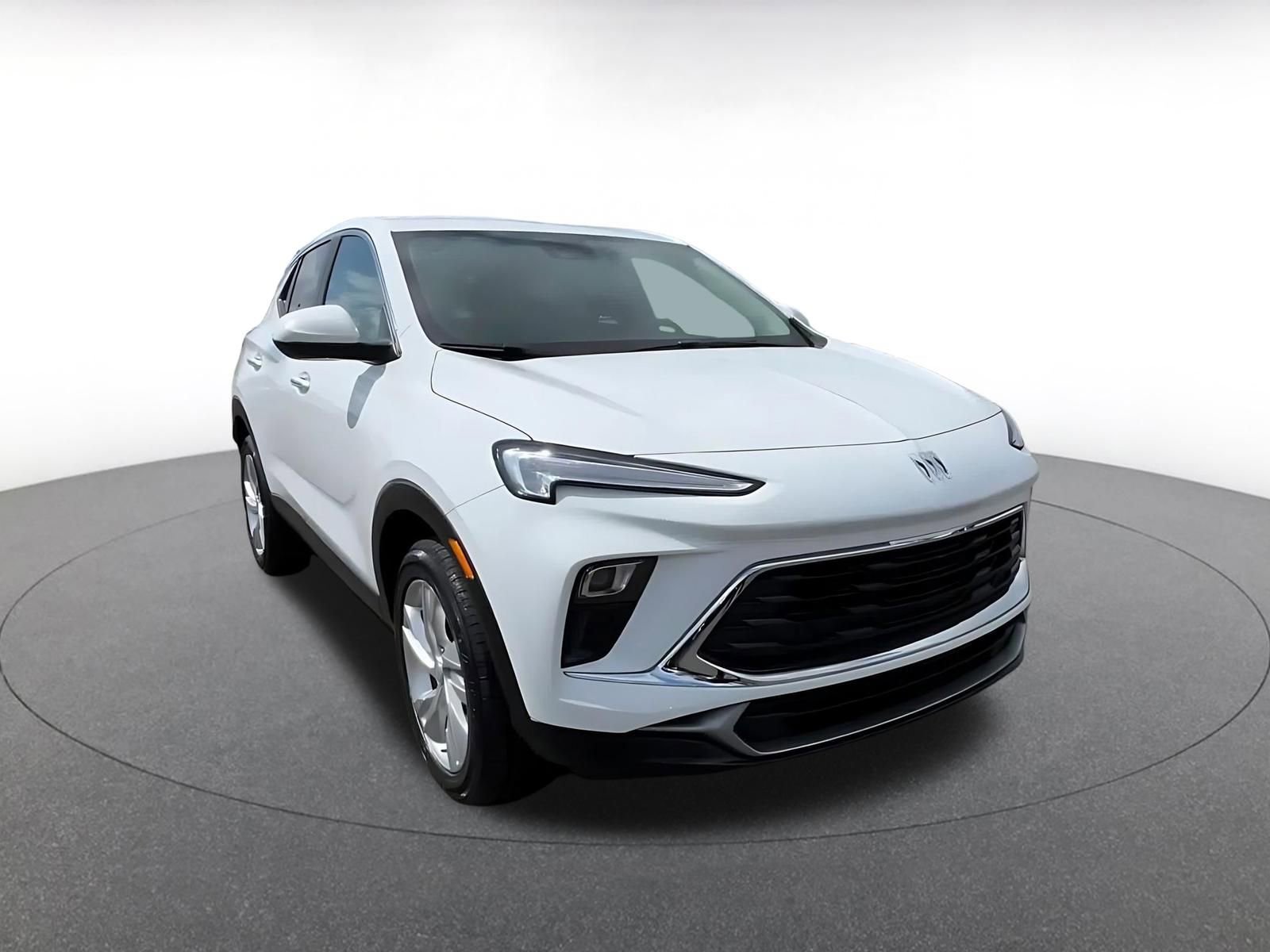 Used 2025 Buick Encore GX Preferred AWD/4WD image 3