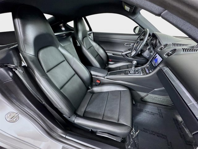 Used 2018 Porsche 718 Cayman Base image 21
