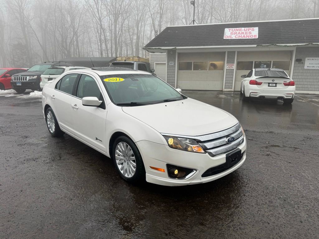 Used 2011 Ford Fusion Hybrid w/ 502A Rapid Spec Order Code image 3