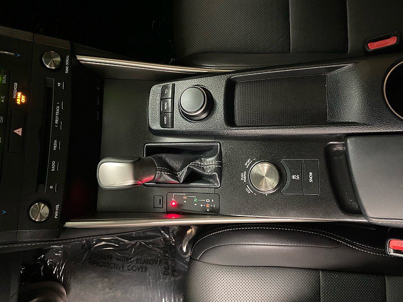 Used 2016 Lexus IS 200t image 27