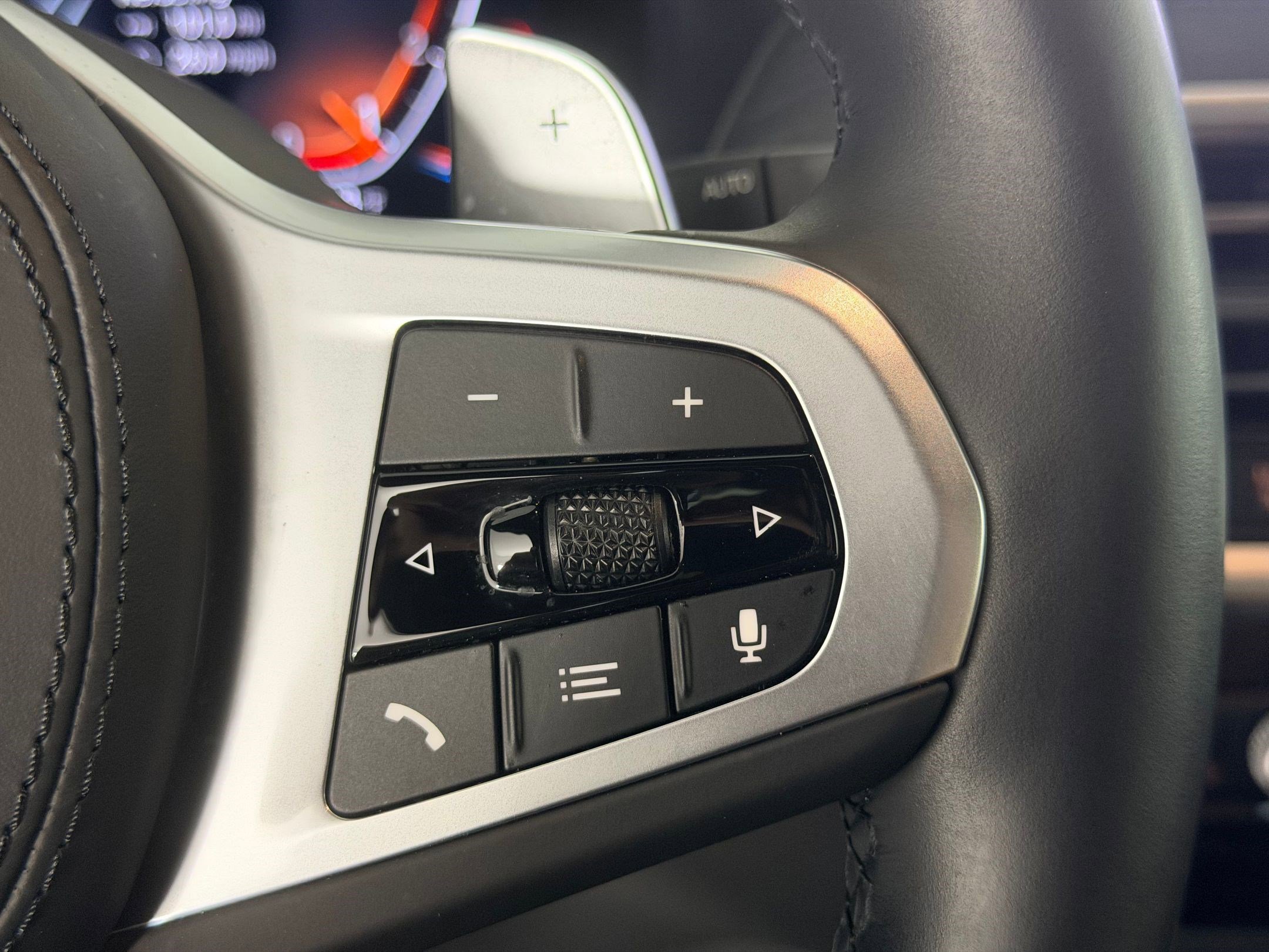 Certified 2023 BMW X3 sDrive30i w/ M Sport Package image 25