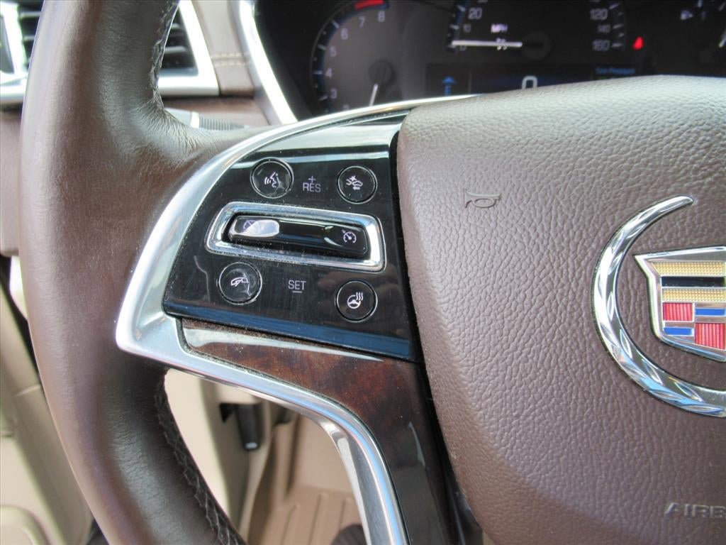Used 2016 Cadillac SRX Luxury w/ Driver Awareness Package FWD image 22