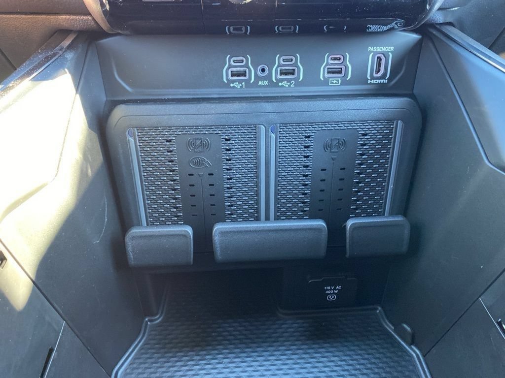 New 2026 RAM 1500 Laramie w/ Night Edition AWD/4WD image 43