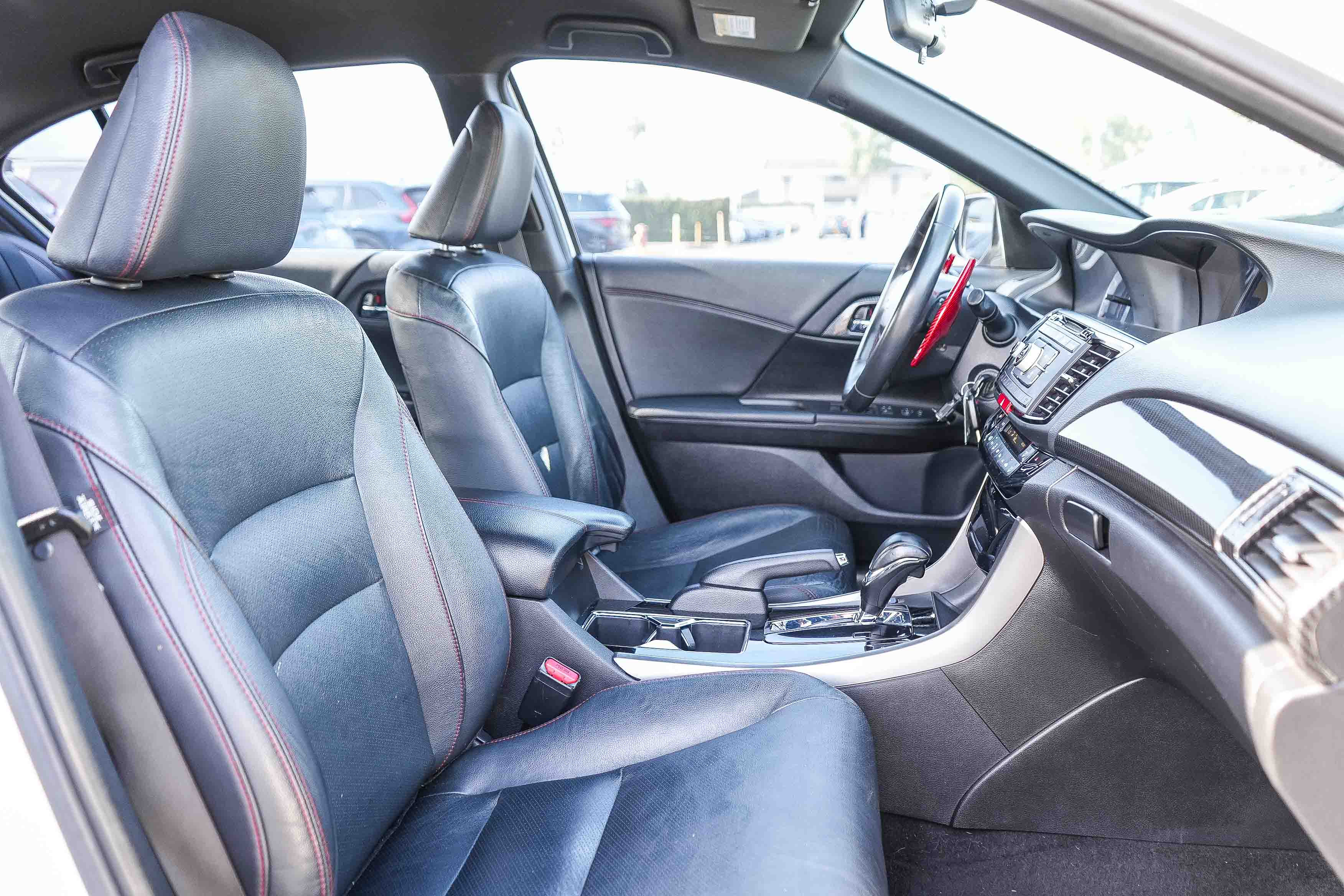Used 2017 Honda Accord Sport Special Edition image 18