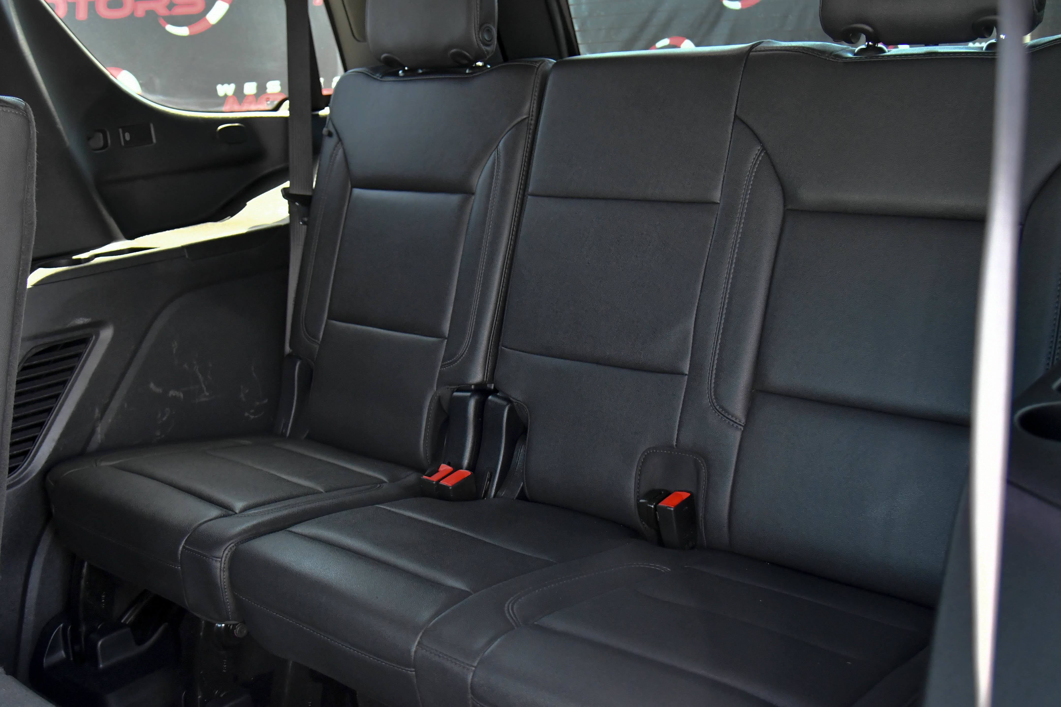 Used 2025 Chevrolet Tahoe LT AWD/4WD image 44