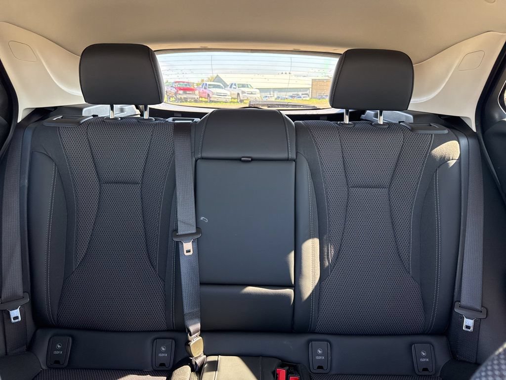 Used 2023 Buick Envision Preferred w/ Sport Touring Package AWD/4WD image 39