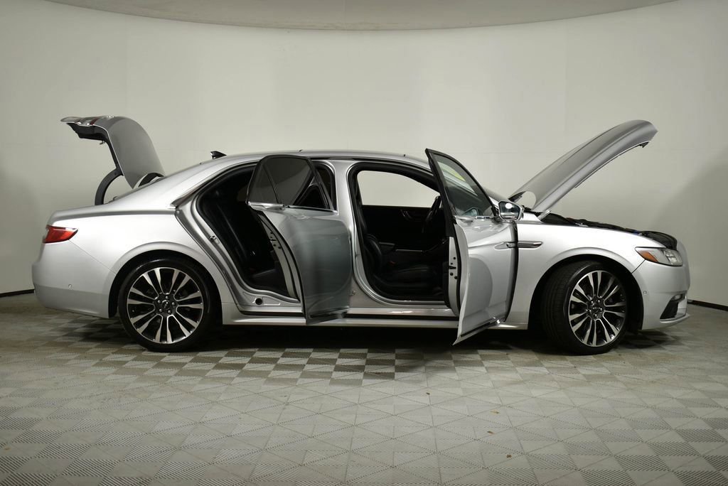 Used 2018 Lincoln Continental Reserve FWD image 8