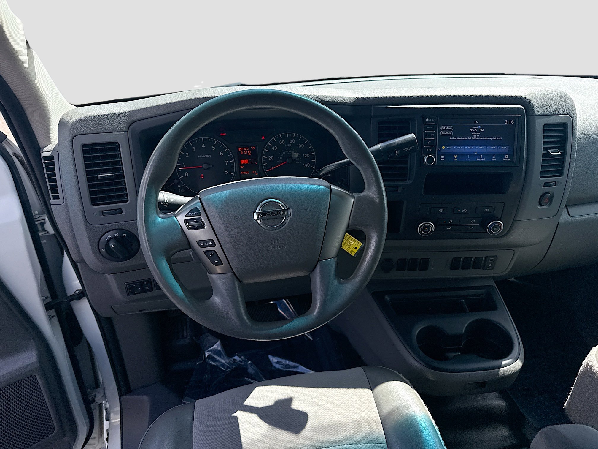 Used 2021 Nissan NV 2500 S image 16