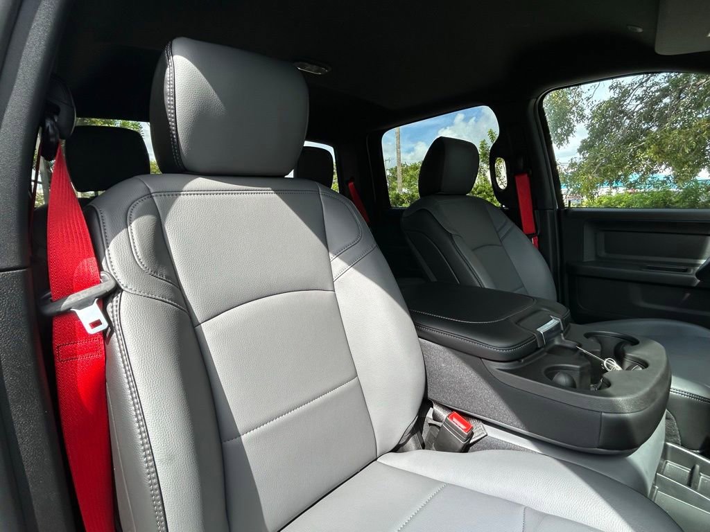 New 2025 RAM 3500 Tradesman image 36