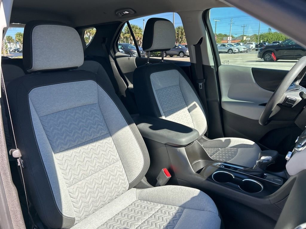 Used 2022 Chevrolet Equinox LS w/ LS Convenience Package image 37